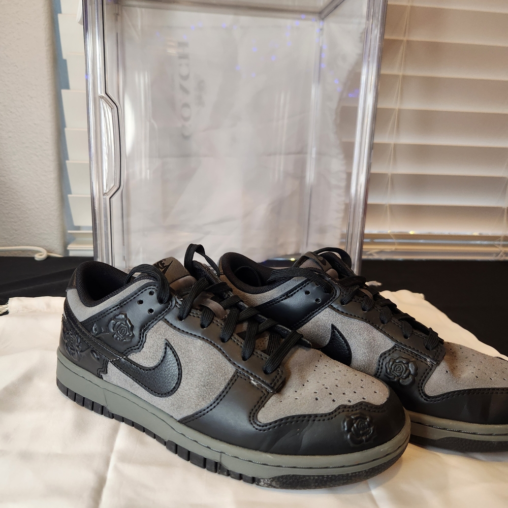 Nike Black and Gray Men's Sneakers